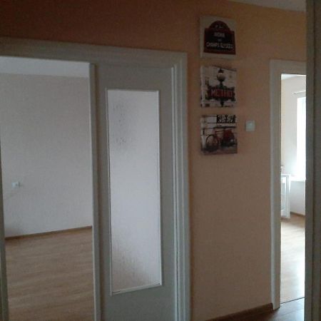 Ergli Apartment Bagian luar foto
