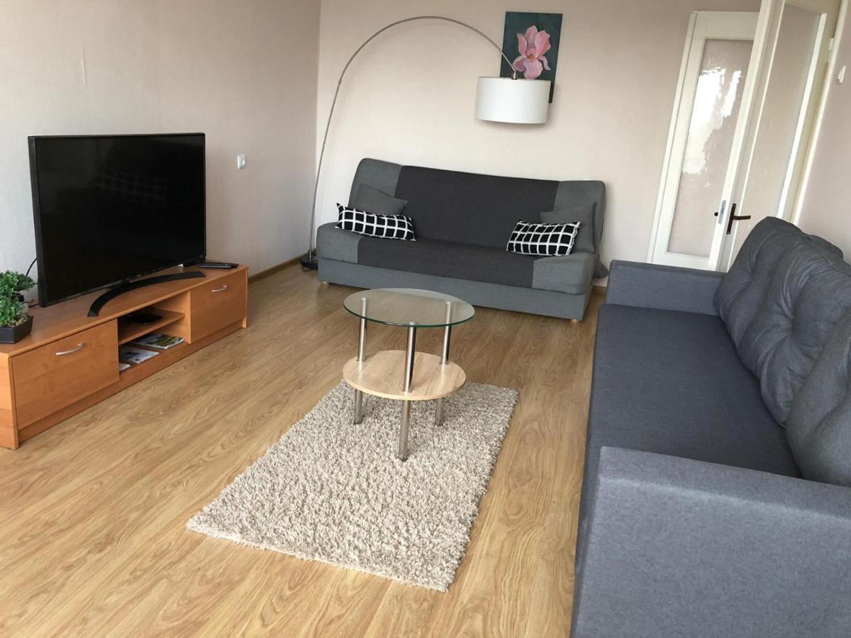 Ergli Apartment Bagian luar foto
